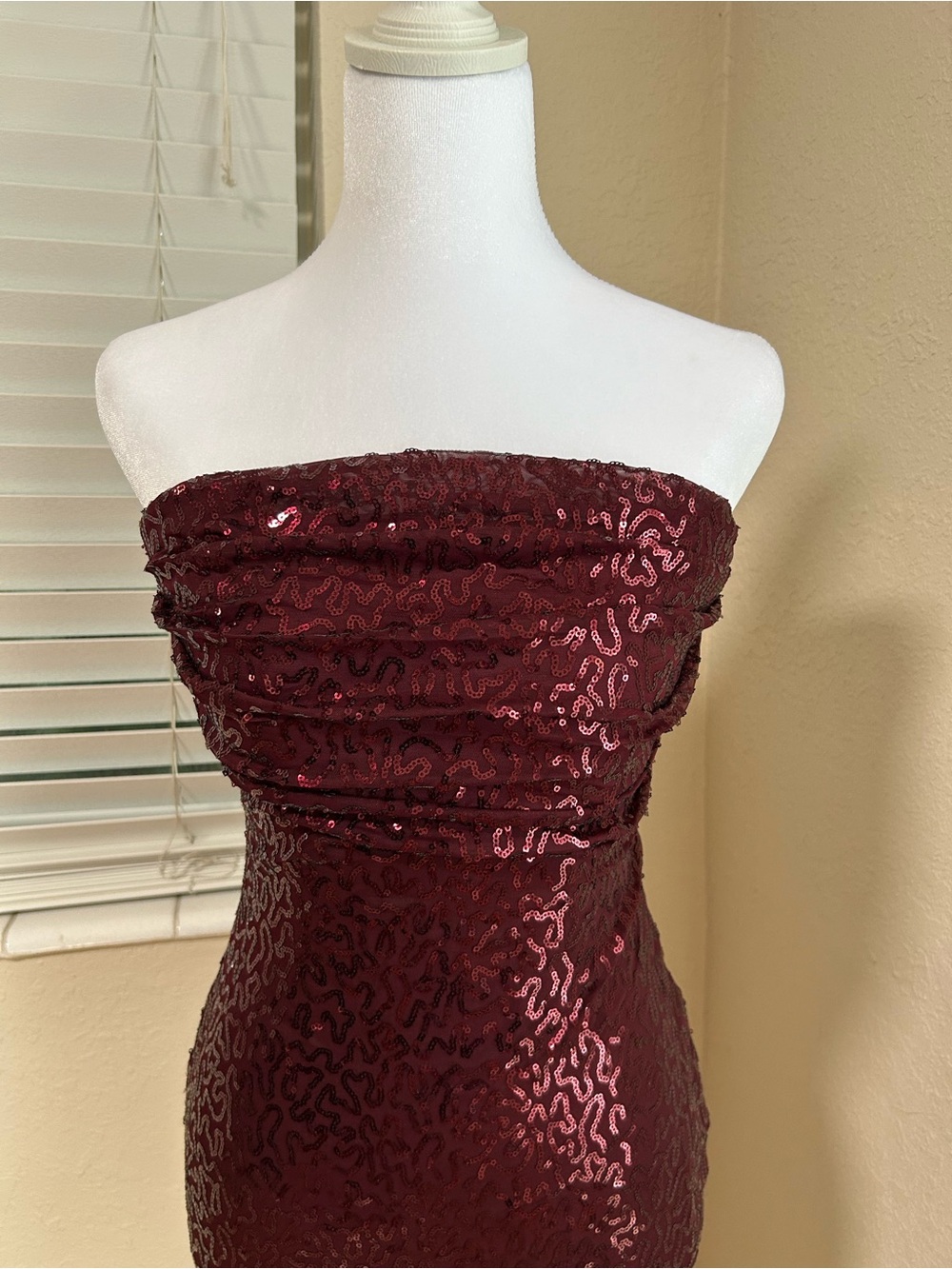 Windsor Strapless Sequin Bodycon Dress - burgundy, size medium